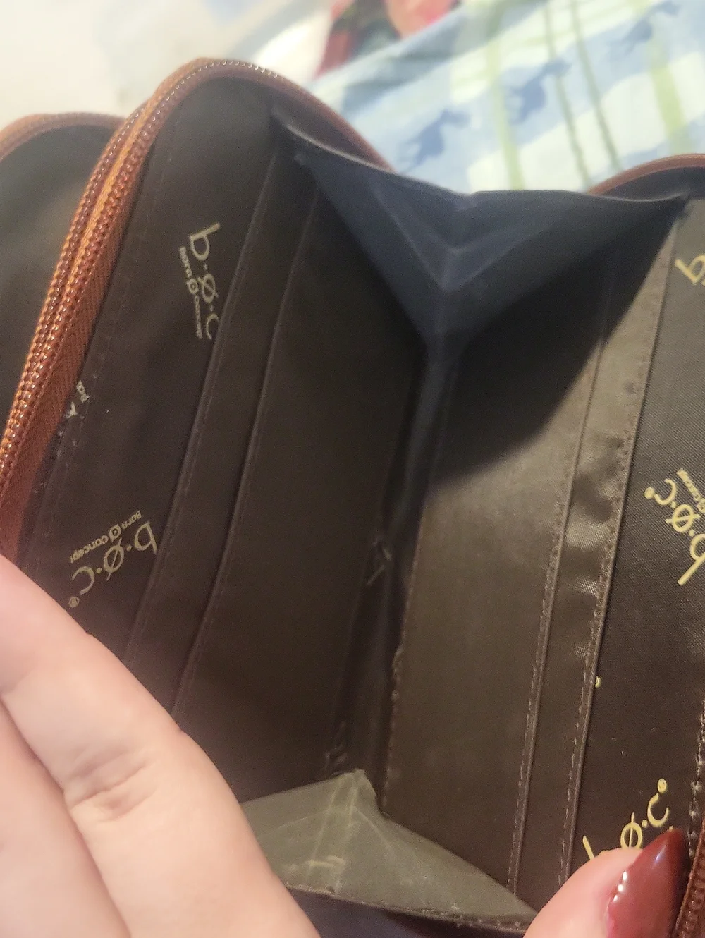 b.o.c. compact zip